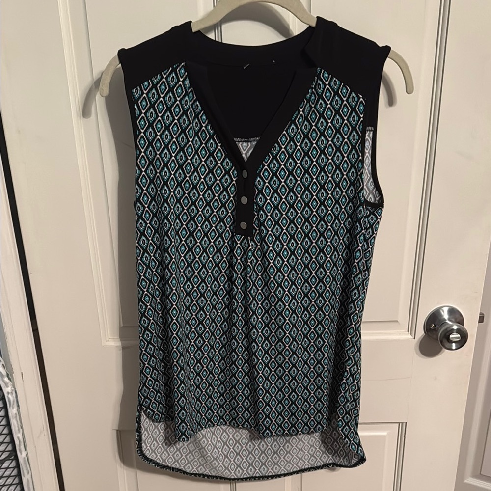 🏷️CLEARANCE🏷️Women's Sleeveless Geometric Top - Black and Blue‎
